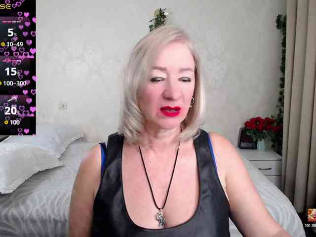 hunters-woman webcam