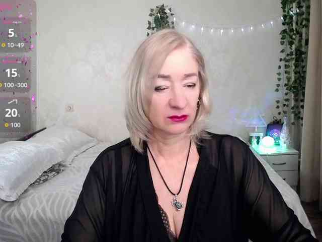 hunters-woman webcam