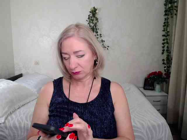 hunters-woman webcam