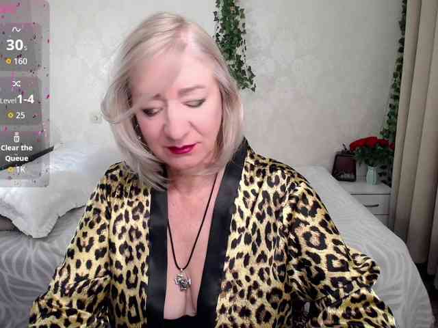 hunters-woman webcam