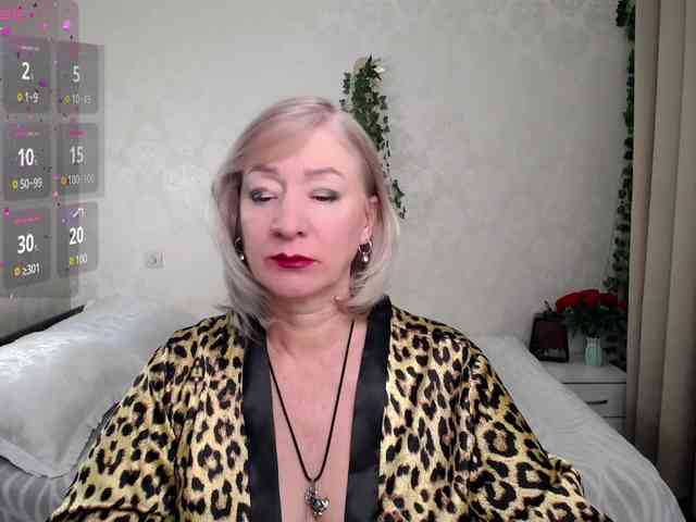 hunters-woman webcam