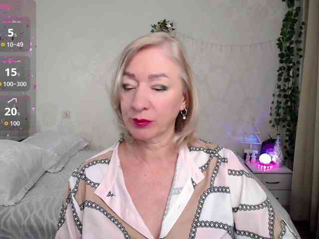 hunters-woman hunters-woman