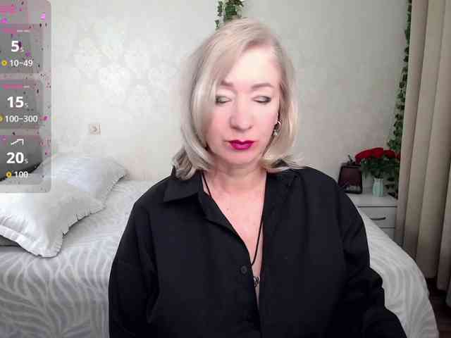 hunters-woman webcam