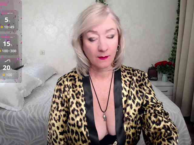 hunters-woman webcam