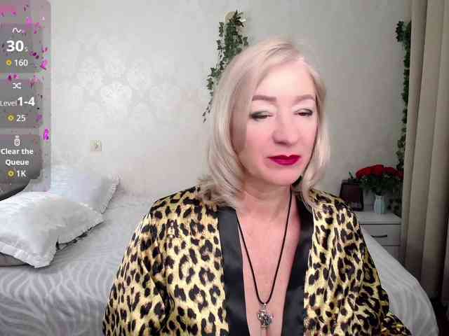 hunters-woman webcam