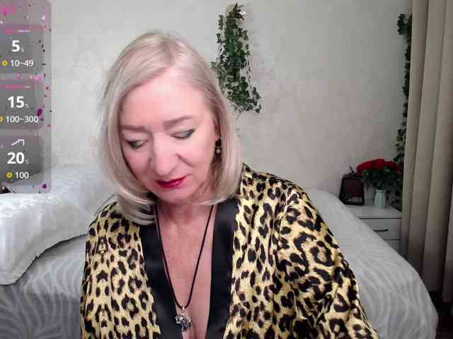 hunters-woman webcam