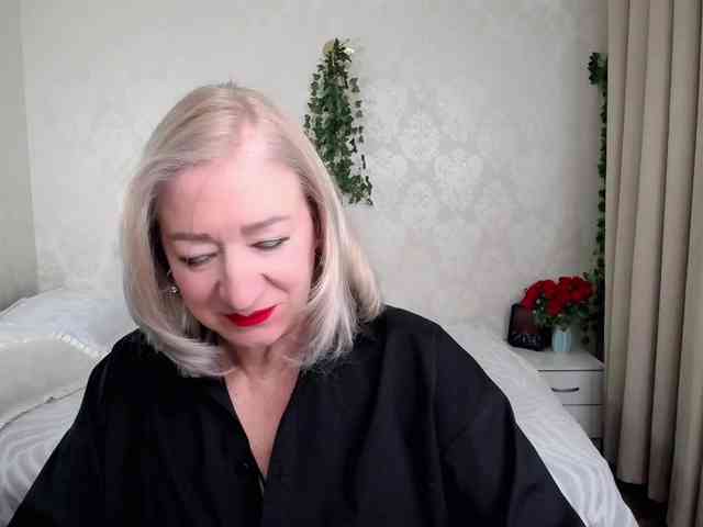 hunters-woman webcam