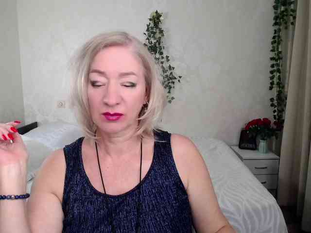 hunters-woman webcam