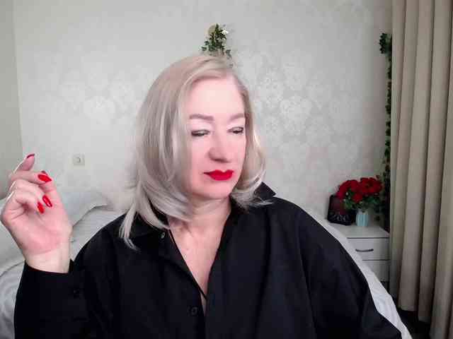 hunters-woman webcam