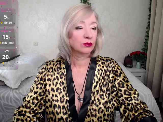 hunters-woman webcam