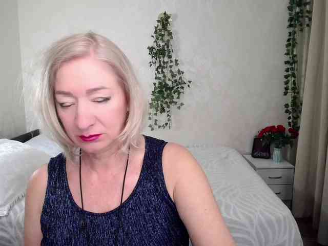 hunters-woman webcam