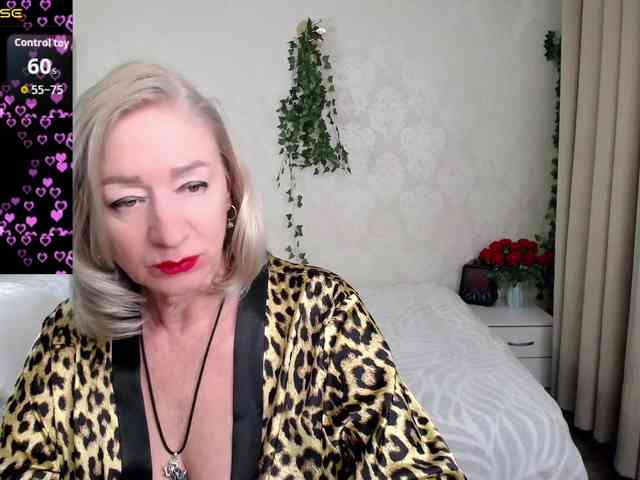 hunters-woman webcam