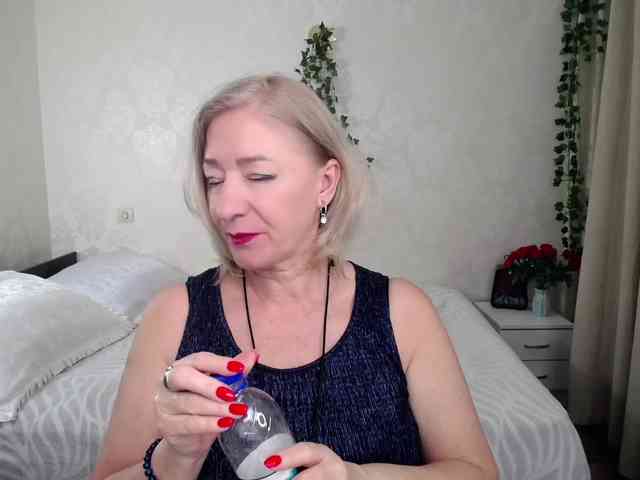 hunters-woman webcam