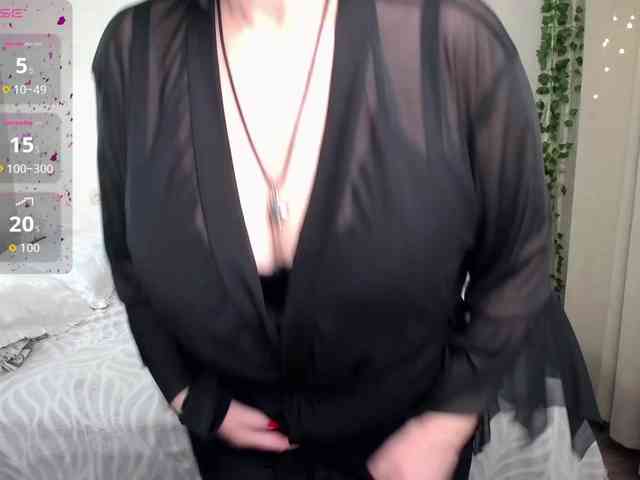 hunters-woman hunters-woman