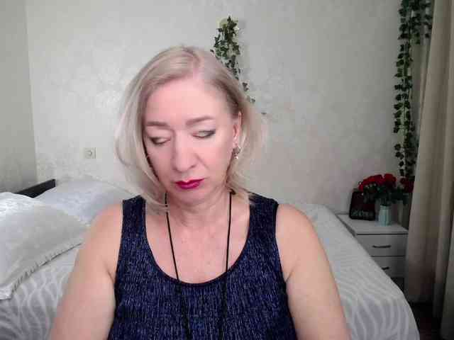 hunters-woman webcam