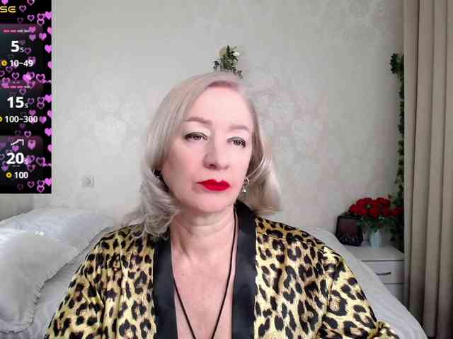 hunters-woman webcam