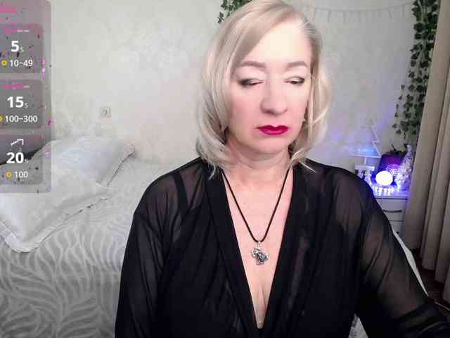 hunters-woman hunters-woman