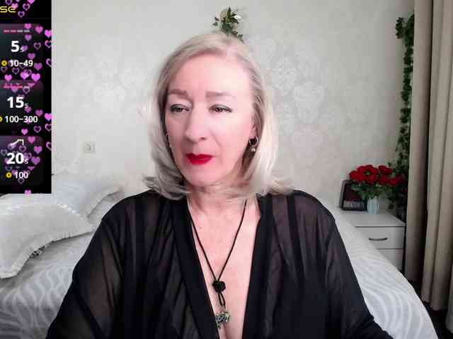 hunters-woman webcam