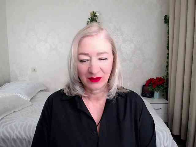 hunters-woman webcam