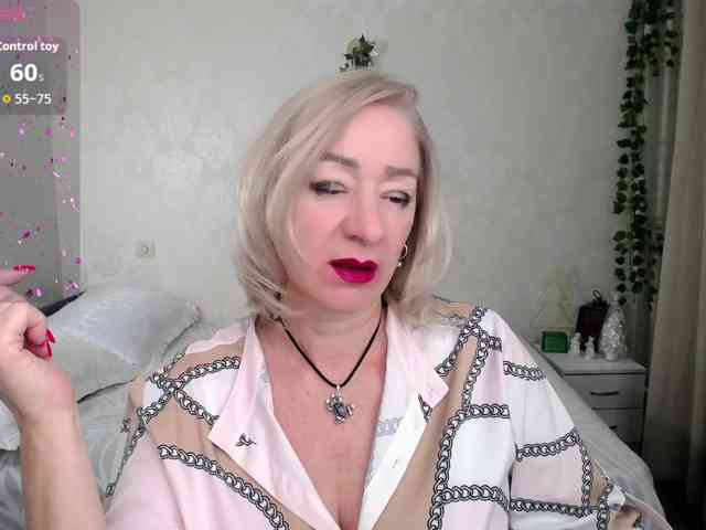 hunters-woman webcam