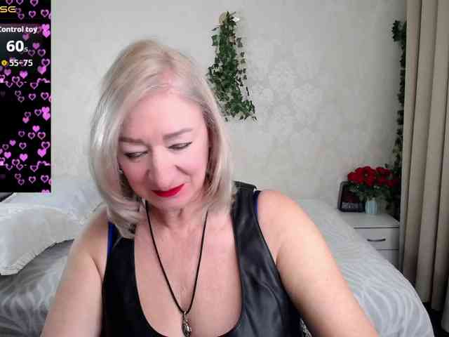 hunters-woman webcam