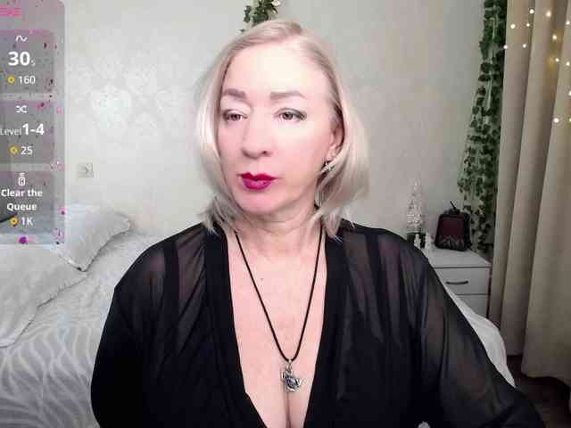 hunters-woman webcam