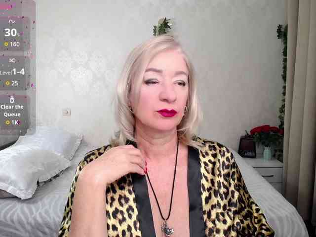 hunters-woman webcam