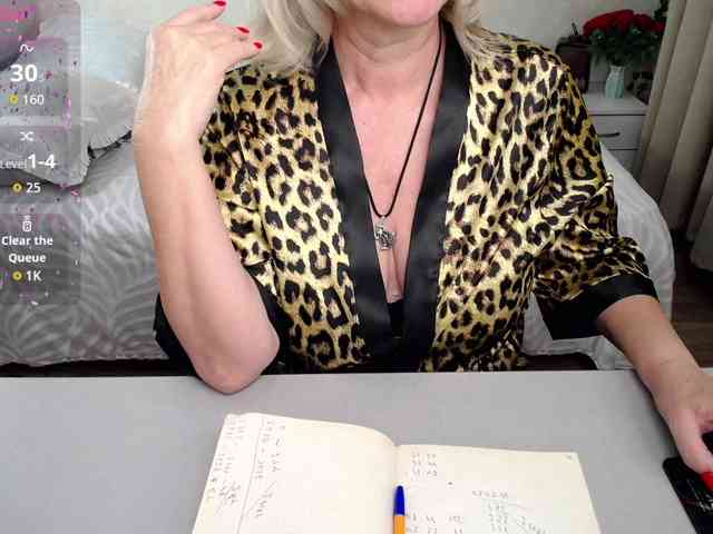 hunters-woman webcam