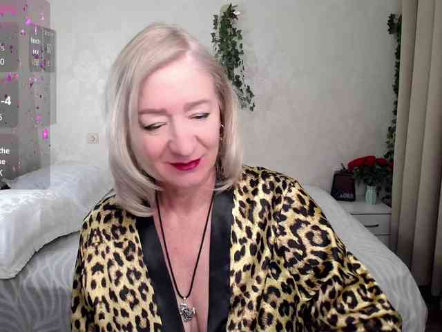 hunters-woman webcam