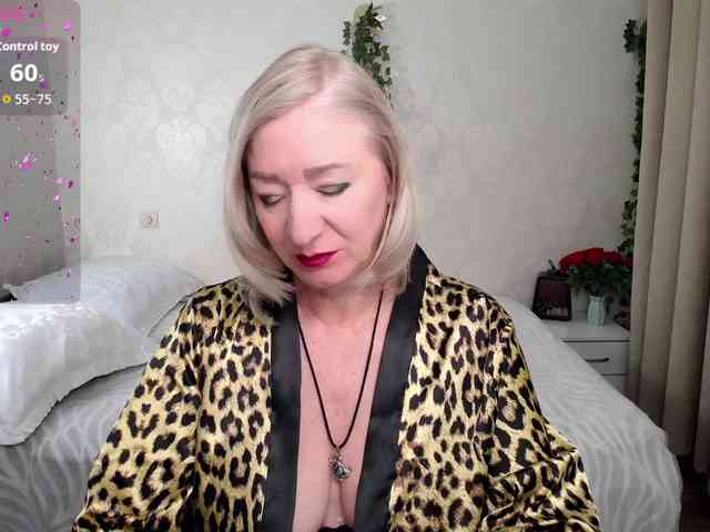 hunters-woman webcam