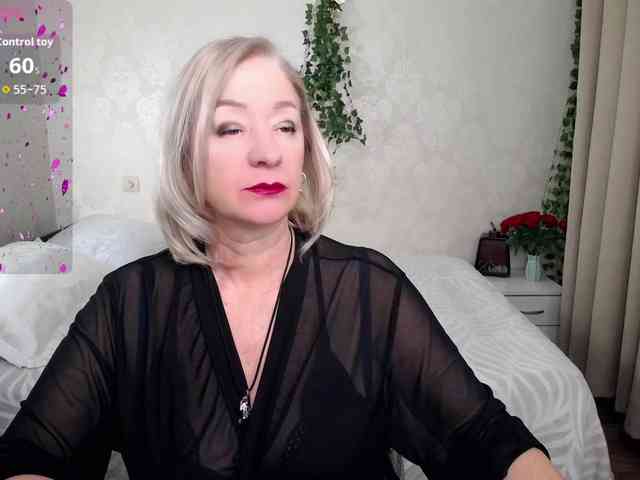 hunters-woman webcam