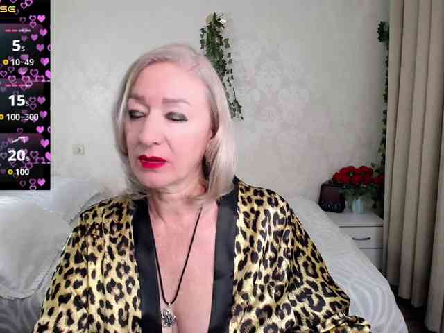 hunters-woman webcam