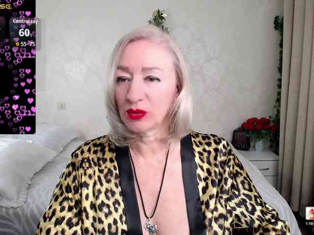 hunters-woman webcam