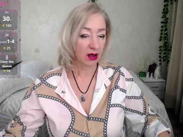 hunters-woman webcam