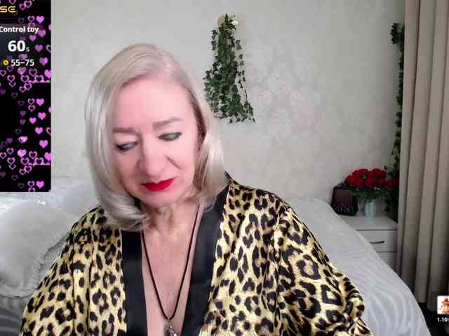 hunters-woman webcam