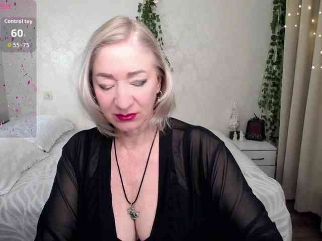 hunters-woman hunters-woman