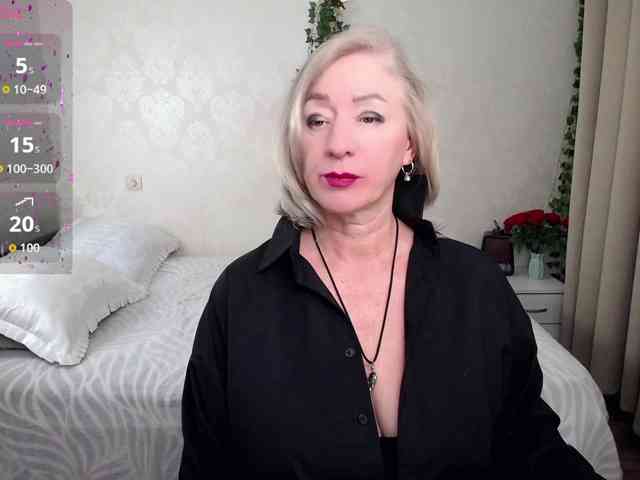 hunters-woman webcam