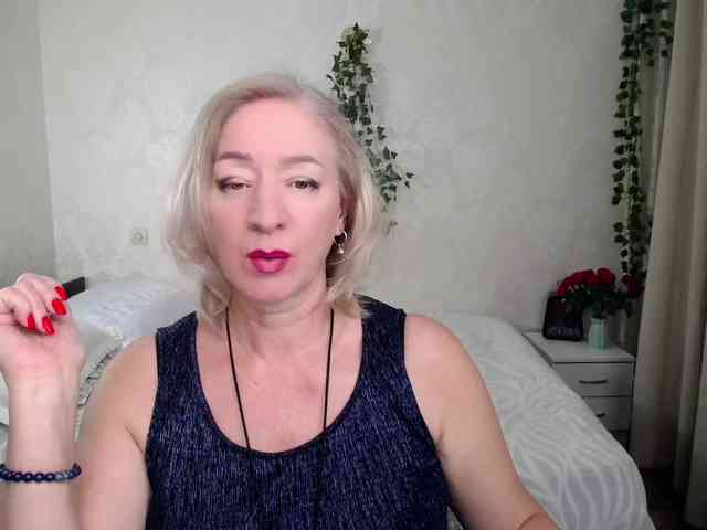 hunters-woman webcam