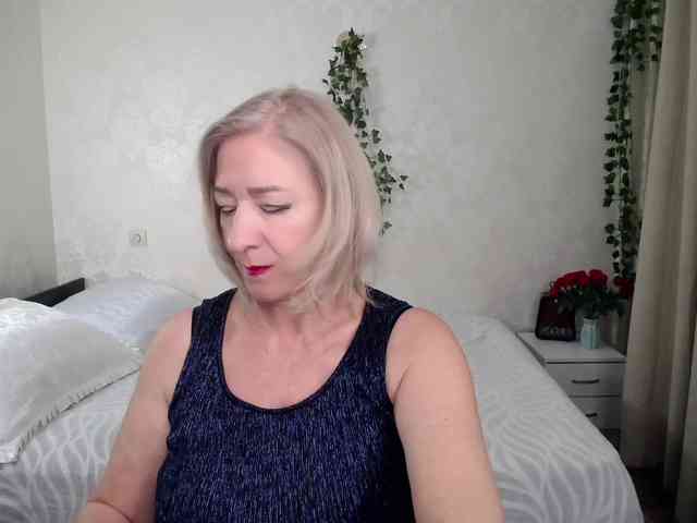 hunters-woman webcam