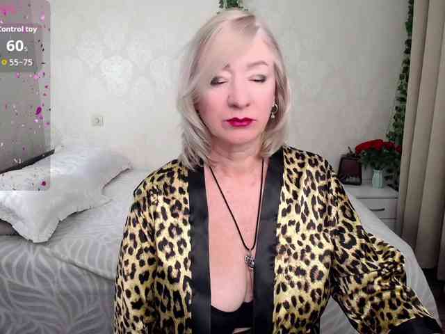 hunters-woman webcam