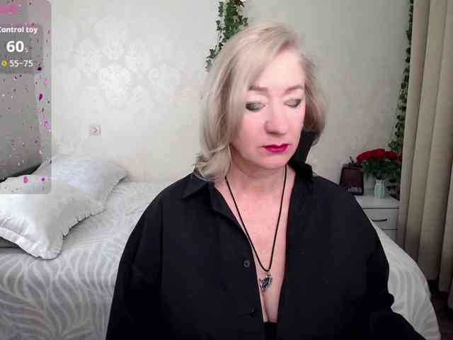 hunters-woman webcam