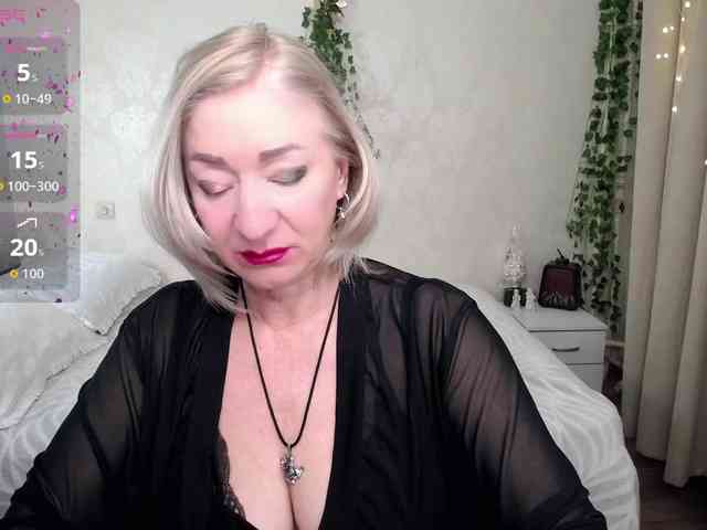 hunters-woman hunters-woman