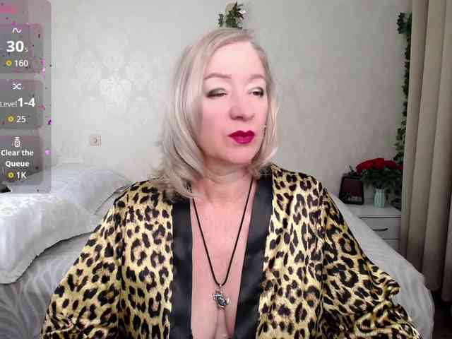 hunters-woman webcam