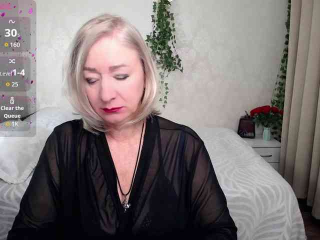 hunters-woman hunters-woman