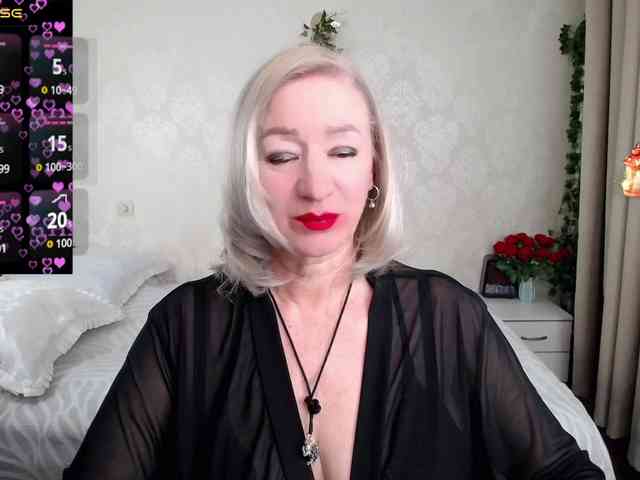 hunters-woman webcam