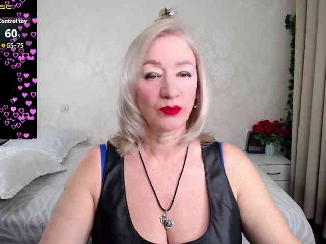 hunters-woman webcam