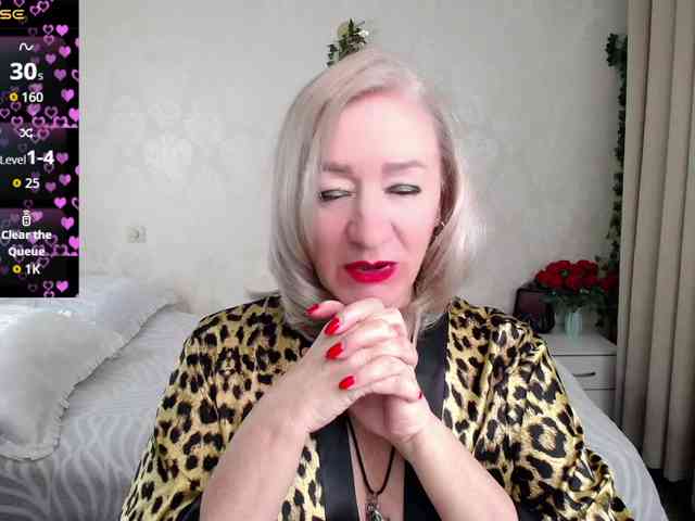 hunters-woman webcam