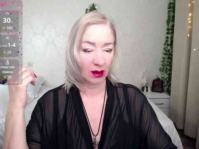 hunters-woman webcam