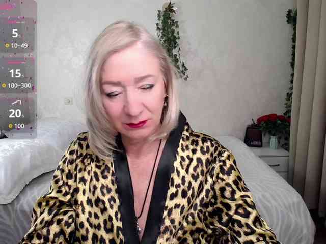 hunters-woman webcam