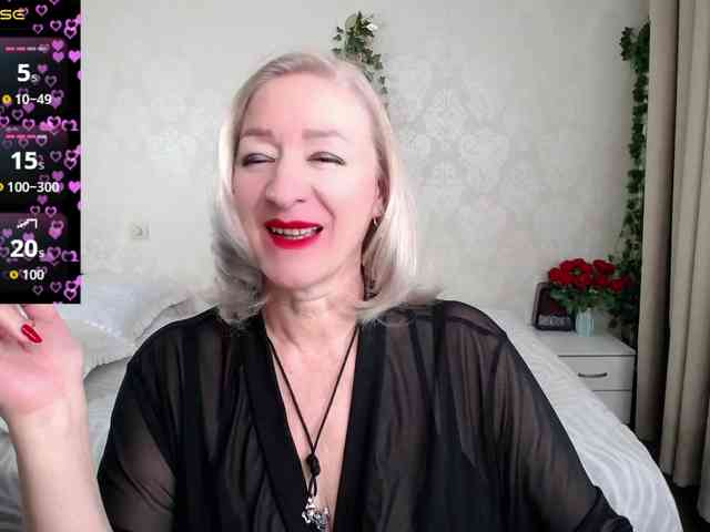 hunters-woman webcam